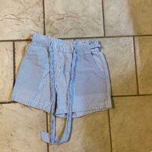 Women’s searsucker shorts